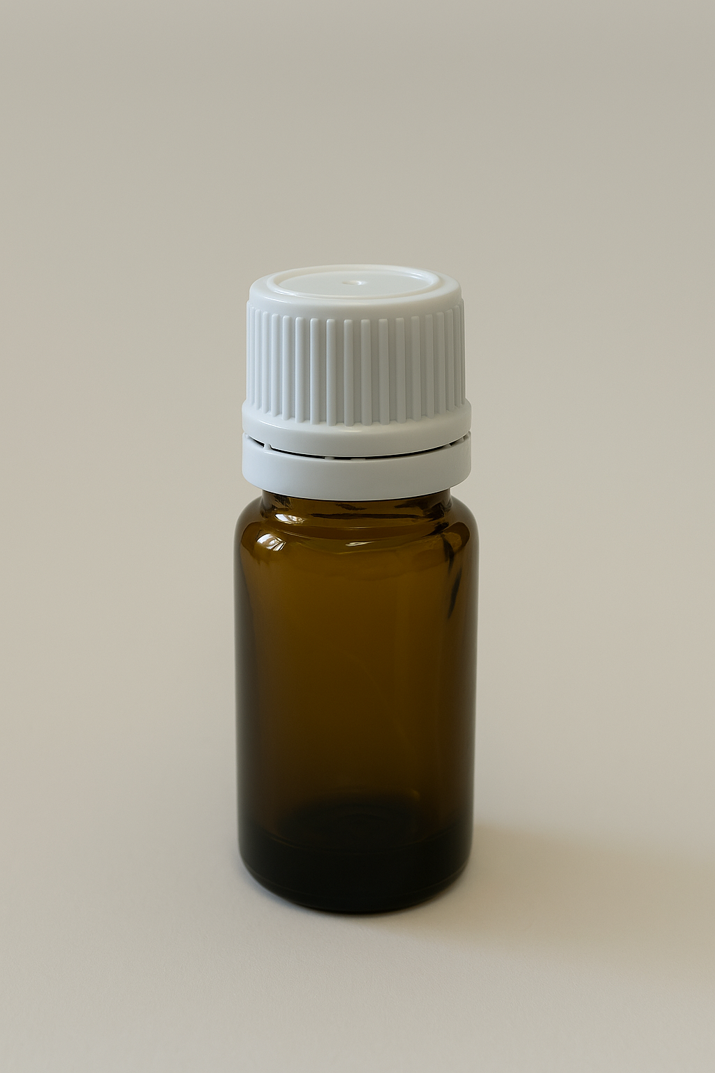 Sticluță Ambră cu Picurător și Capac Alb – 10 ml